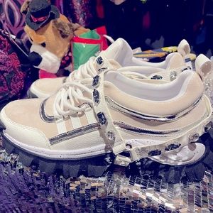 Fashion Nova Size 10 Tan Tennis Shoes